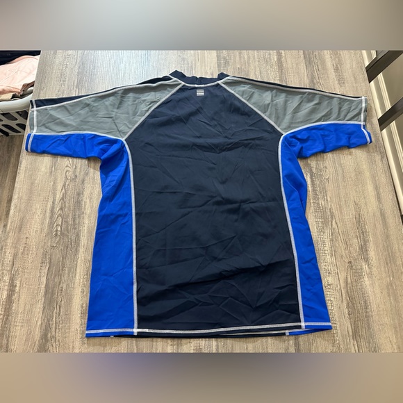 Lands’ End Kids Color Block Short Sleeve Rashguard Swim Shirt - Picture 4 of 4